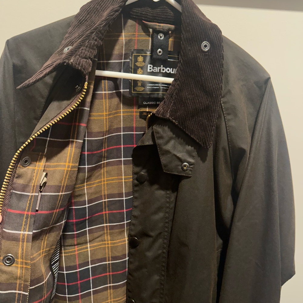 Men’s Barbour Classic Beaufort Waxed Jacket - Size 44